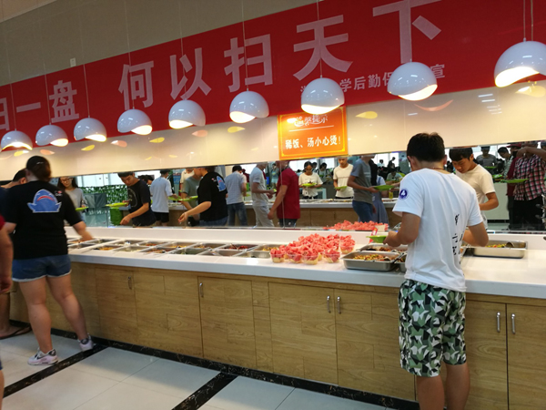 選對食堂承包企業(yè)，標準化公司員工餐飲管理